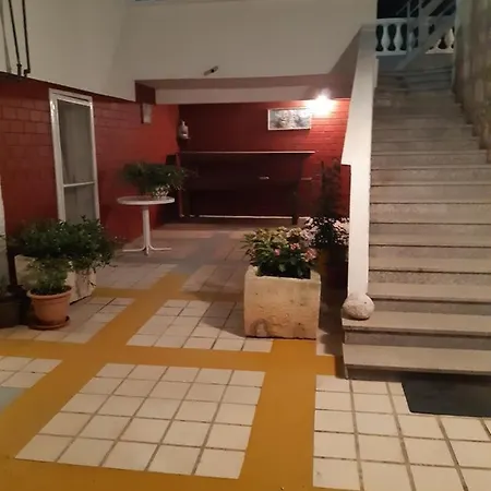 Nevena Apartman