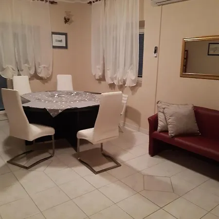 Nevena Apartman *